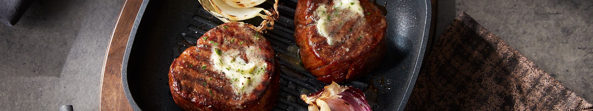 3 Ways to Top a Filet Mignon